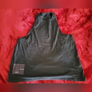 Under Armor top